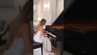 &ldquo;Can&rsquo;t Help Falling In Love&rdquo; | One of the most beautiful wedding songs. #weddingpianist #weddingsong