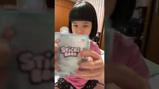 Sticki rolls with sticki book