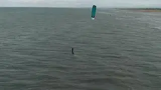 Ainsdale Foilboarding - cruising toe side - Ozone Chrono V3 Ultralight