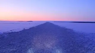 Oil spill tests on ice prove Arctic quests risky