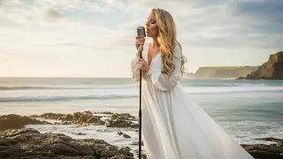 This Adoration Music Will Draw You Deeper into the Presence of Jesus