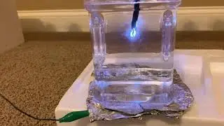 (+) vs (-) Underwater Lightning- is there a difference?