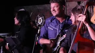 Bajho Khetma  - The Bluegrass Journeymen - Live in Kritipur, Nepal