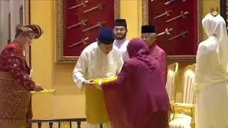 Darjah kebesaran tertinggi negeri Selangor, Darjah Kerabat Selangor Yang Amat Dihormati (DK)