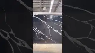 Calacatta quartz countertops are scratch-resistant and highly durable, #quartzdesign #quartzstone