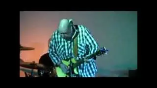 BBZGuitars of High Wycombe: Gordon-Smith Guitars customer video