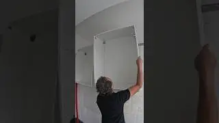 Ikea H&auml;ngeschr&auml;nke montieren #lkea  #ikeakitchen #festool #flex￼￼