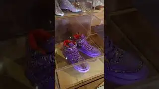 Visiting the Bata Shoe Museum 🌎#vlog #vlogs #canada #toronto #travelvlog #travel #shorts #shorts