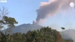 Indonesia volcano spews ash cloud over Bali   BBC News