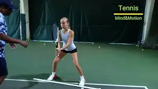 Ready Position & Grip for great returns on both sides