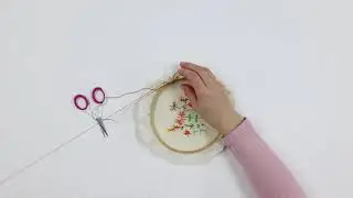 An easy way to finish your embroidery hoop