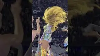 😯 Beyonce Hair Flip 😯 #shorts #beyonce #tour
