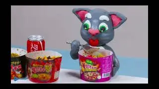 Mukbang talking tom burger & dairy Queen ￼animation | stop motion mukbang