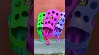 Pov: you&rsquo;re at a Halloween party and the croc girl starts multiplying #halloweencostume