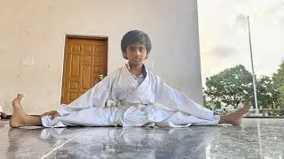 STRADDLE STRETCH -180&deg; LEG SPLIT