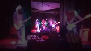 Honeysmoke #live at #studio301 #saturdaynight #rocknroll #punk #bearockstar #fun
