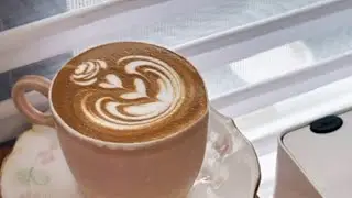 Flower latte art tutorial | Barista 😍