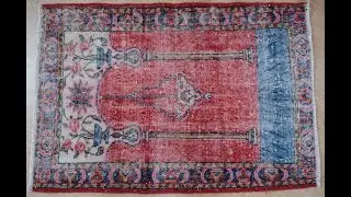 Red Small Vintage Turkish Rug, Wool Woven Prayer Rug