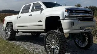 New Years ShowDown Truck Show was a successful event🔥Bags and Squatted trucks are coming back&hellip;.