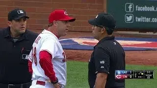 LAD@CIN: Umpires confirm foul ball in the 2nd inning