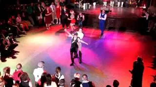 1. Augsburger Swing Ball - Sing, Sing, Sing