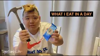 WHAT I EAT IN A DAY