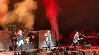 VINCE NEIL. 