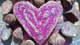 dark heart - soft chalk texture | pale heart - crunchy chalk texture | + tutorial