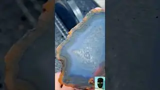 Ohh 😯 blue jade #rare #emeralds #raw #gemhunting #minerals @MrBeast @PewDiePie