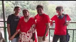 Munnar 1 day Tourist Family Holiday Trip part-2 || Year End Vacation tour vlog @Sundari_Cluster