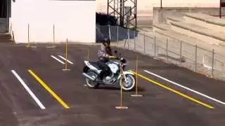 Examen pr&aacute;ctico carnet A1 y A2 - Manejo, circuito, zigzag, aceleracion