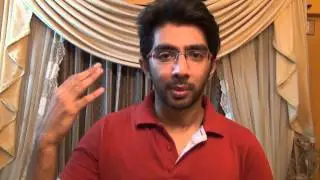 Happy New Year Movie Review by Hassan (ApniISP.Com)