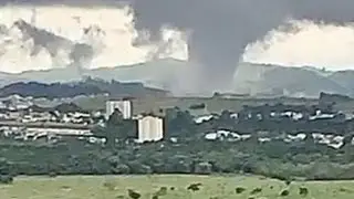 Tornado em São José dos Campos - SP