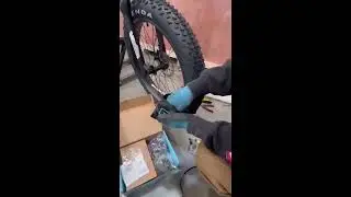Adult electric bicycle tire 26 inch 52V750W motor 17AH high-quality batte