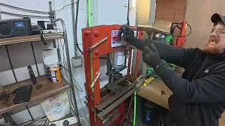 Selling 900kg of scrap metal and getting some jobs done in the workshop.