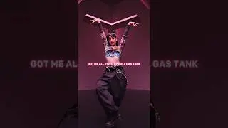 LISA rap part🔥✨- Shoong (lyrics).        #lisa #shoong #taeyang #lyrics #lisaedit #rapmusic