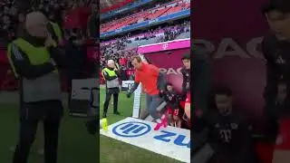 WARM 🆙.FC BAYERN M&Uuml;NCHEN ❤️🤍🔴⚪️ MIA SAN MIA.