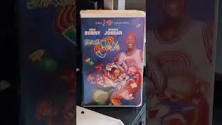 #movierating Revisit Space Jam #retro