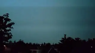 Heavy rain thunder