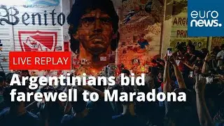 Argentinians bid farewell to football legend Diego Maradona outside Presidential palace | LIVE