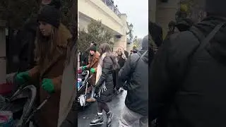Christmas Evangelism in Chicago