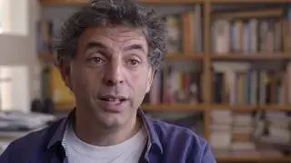 Etgar Keret: Man with the newspaper