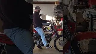 Starting an XR400 bare foot! No auto decompression. #dirtbike