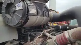 Mack AC427 Engine