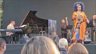 Gonzalo Rubalcaba y Aymée Nuviola en vivo  