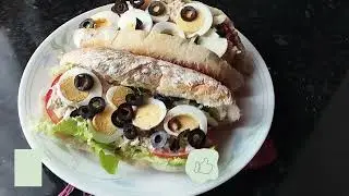 Sanduiche de atum