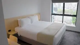 YHA Brisbane City - Glow-up