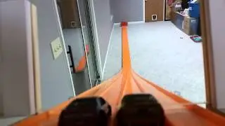 Hotwheels downhill drag racing