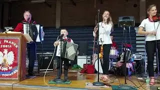 Pan Franek Zosia And Polka Towners 