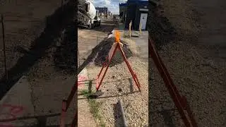 Cement curb pouring 